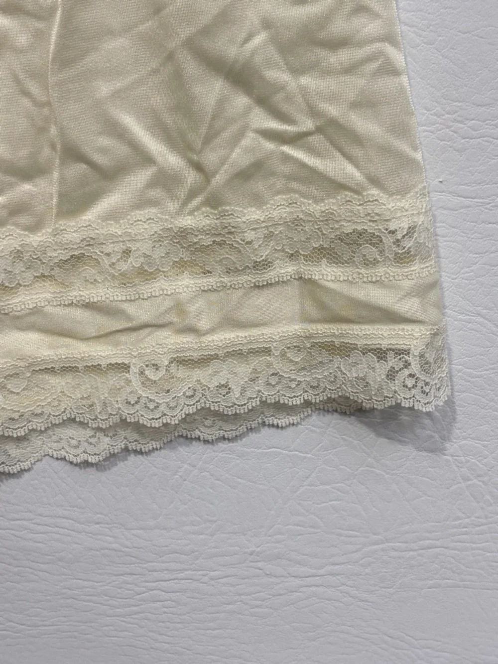 Vintage Nylon Lace-Trim Slip Shorts - Cream Large - Picture 2 of 6
